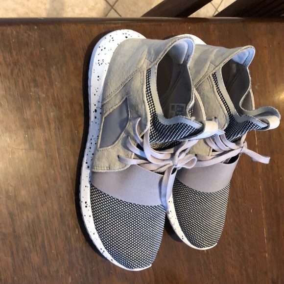 ADIDAS Tubular Runners - Picture 3 of 5